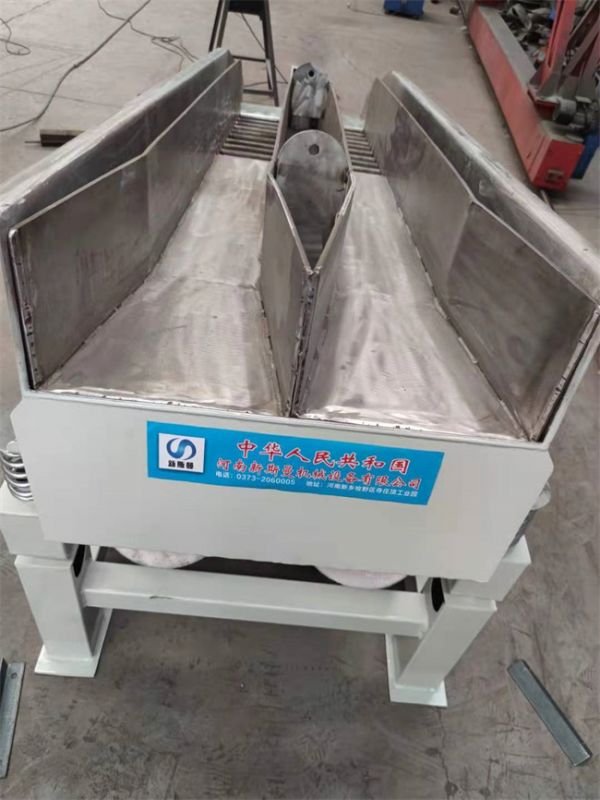 杭州某新能源公司订购的新斯曼振动筛