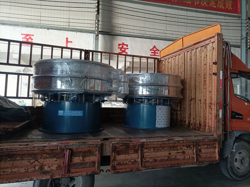 两台1500型旋振筛发货
