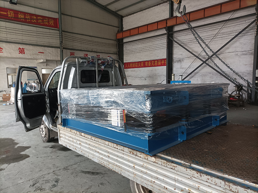 2mx2m振动平台发货