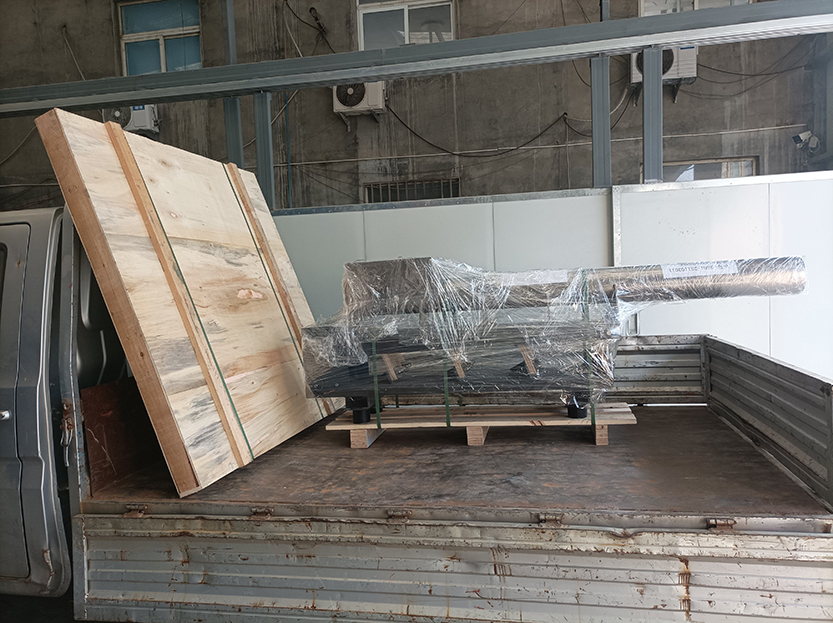 电磁振动给料机、网架发货