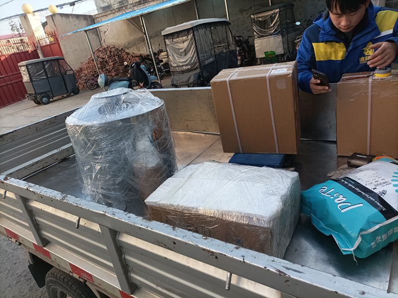 控制柜、料筒等发货