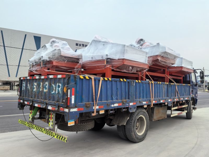 四台高颜值脱水筛发货