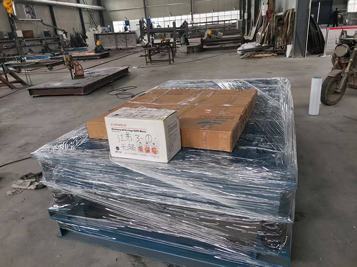 客户定制振动平台发货